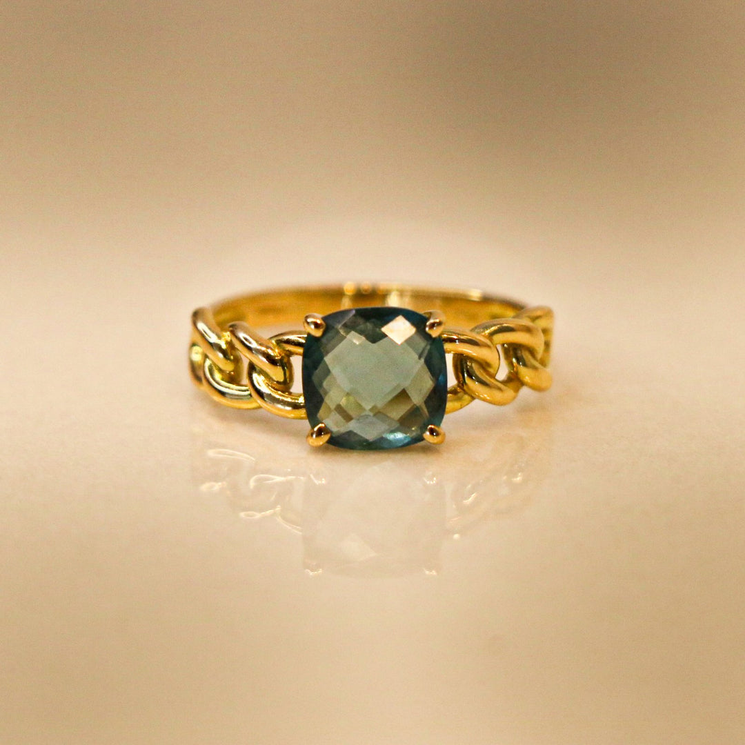 CLEO ROYAL BLUE CHAIN RING YELLOW GOLD