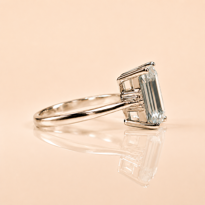 BAGUE ACQUAMARINA  OR BLANC