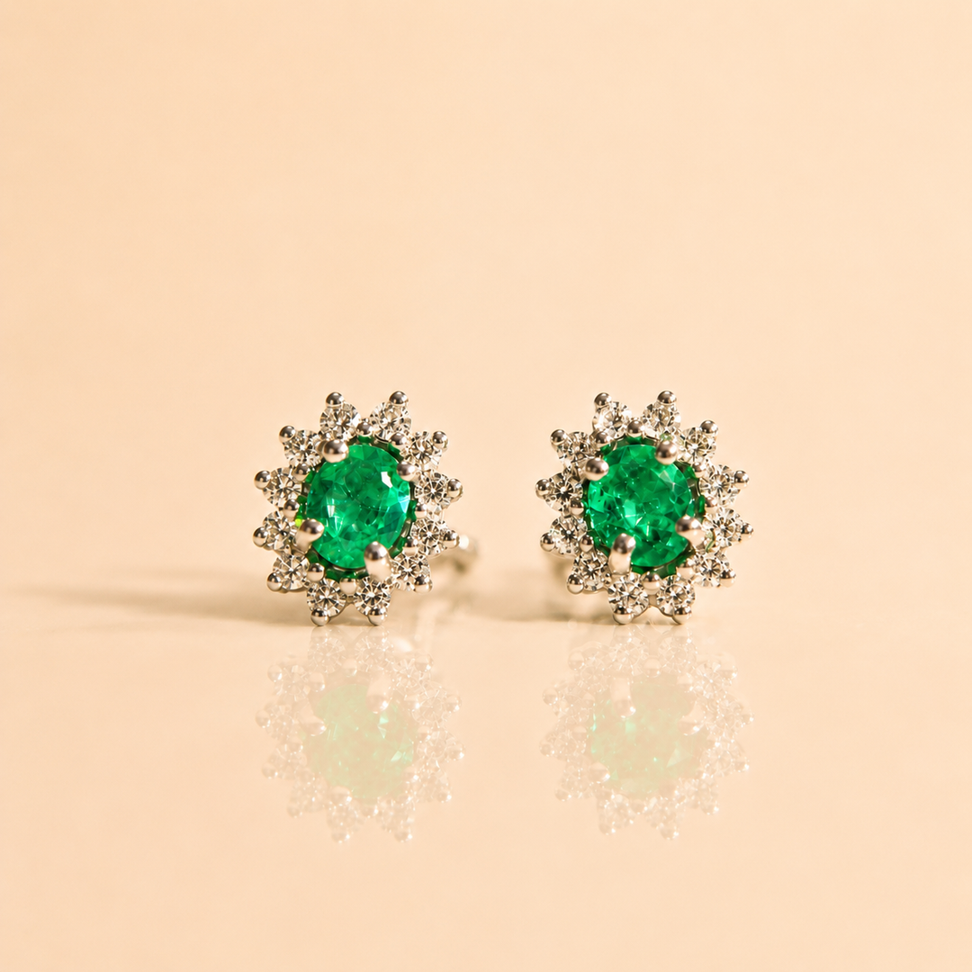 BOUCLES D'OREILLES MARGUERITES EMERAUDES ET DIAMANTS