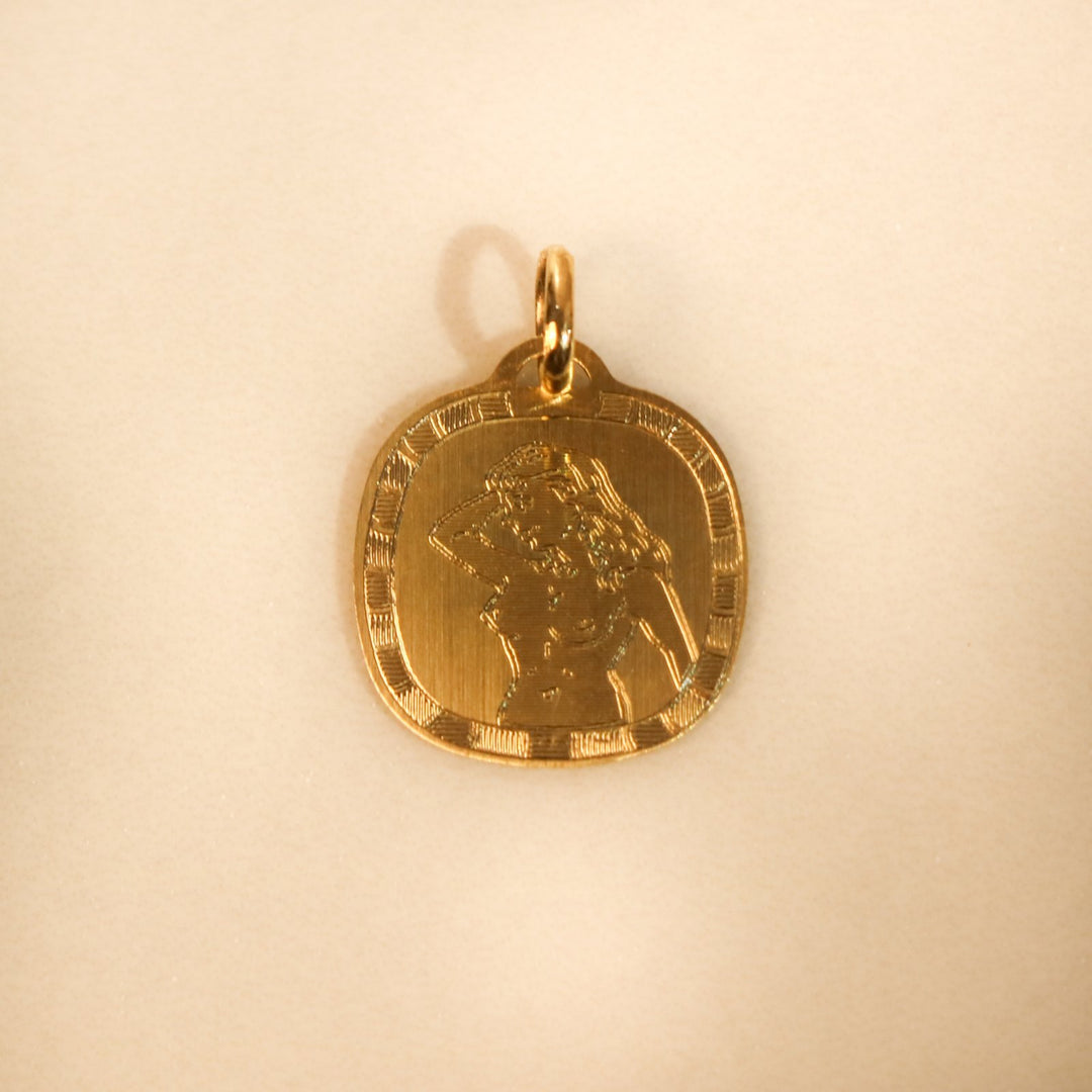 PENDENTIF SIGNE ASTRO