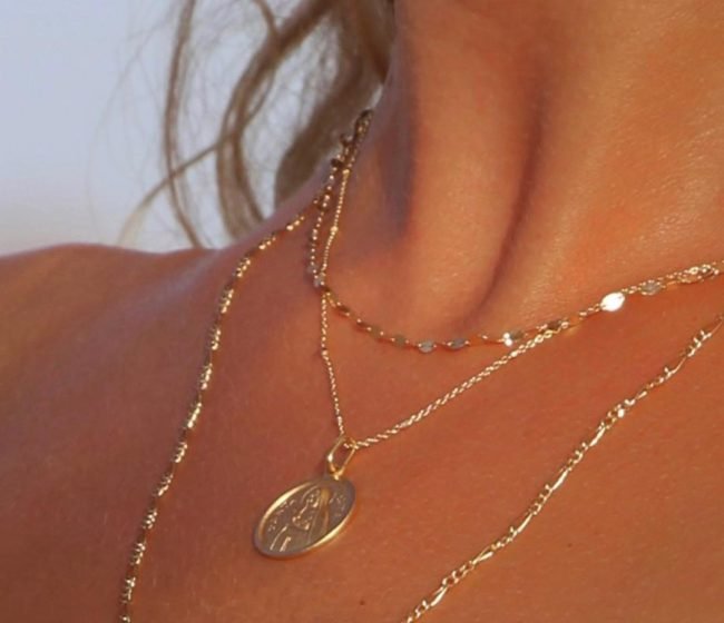 Pendentifs_composition_femme