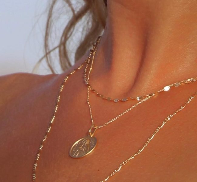 Pendentifs_composition_femme